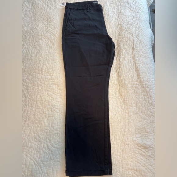 Old Navy Men’s Slim Built-In Flex Rotation Chino NWT 36x30 - Dark Gray - Picture 2 of 4